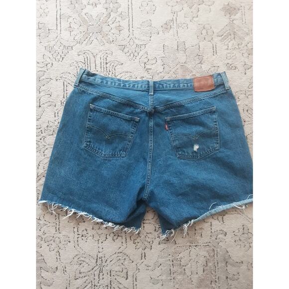 Levi’s Premium 501 ’90s Denim Cutoff Shorts Size 18W Distressed - Picture 2 of 6